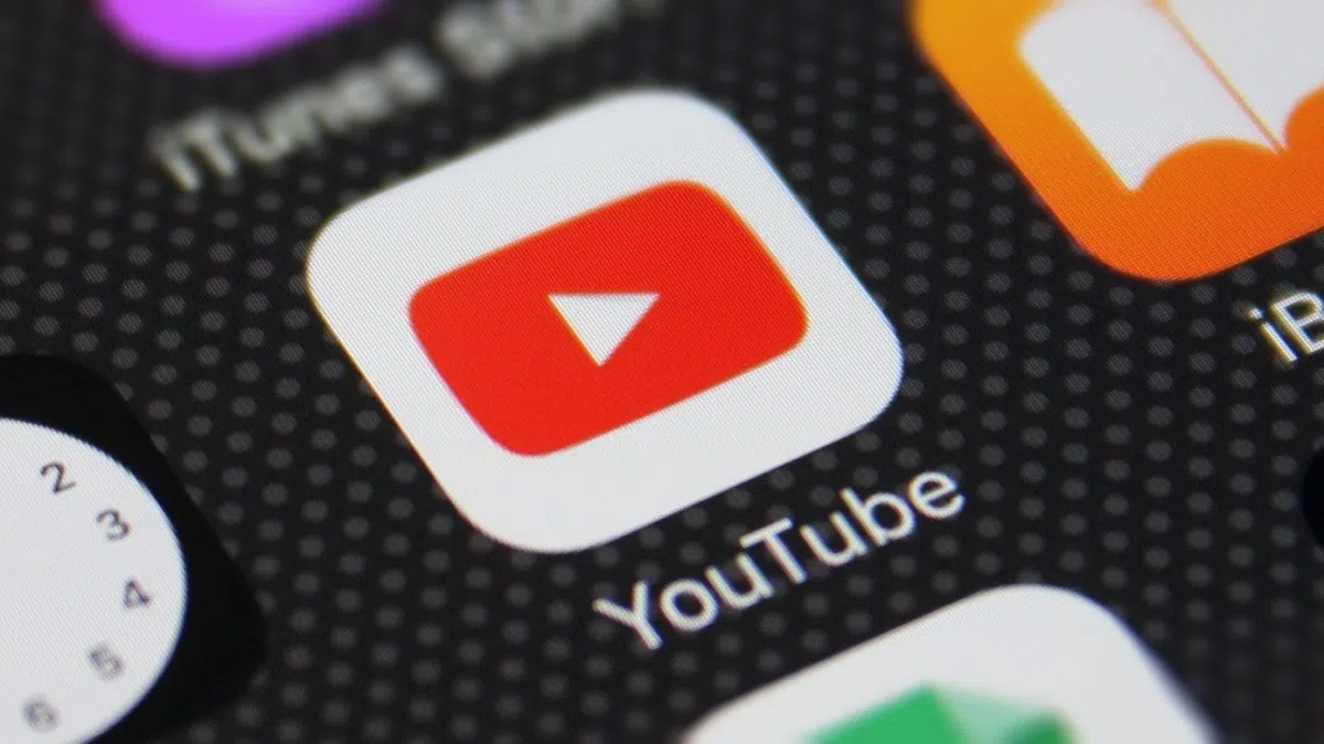 YouTube细化AI内容变现规则 打击低质视频冲击广告收益
